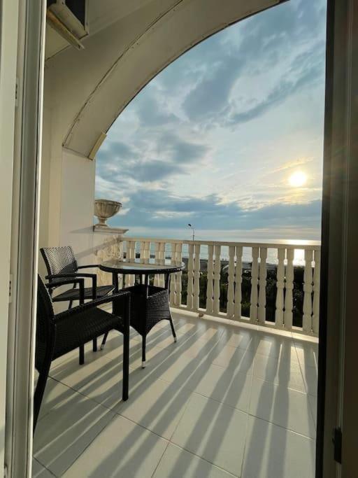 Sea View Studio Apartment In Gonio-Kvariati Extérieur photo